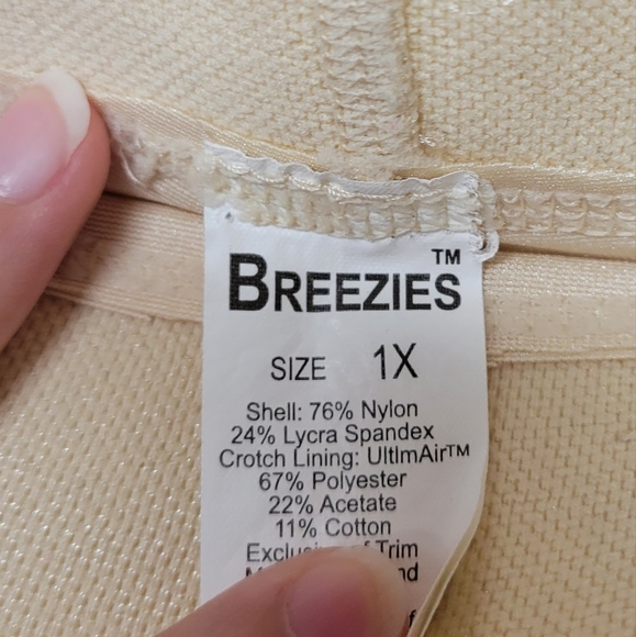 Breezies Nude Shape Wear - Picture 2 of 3